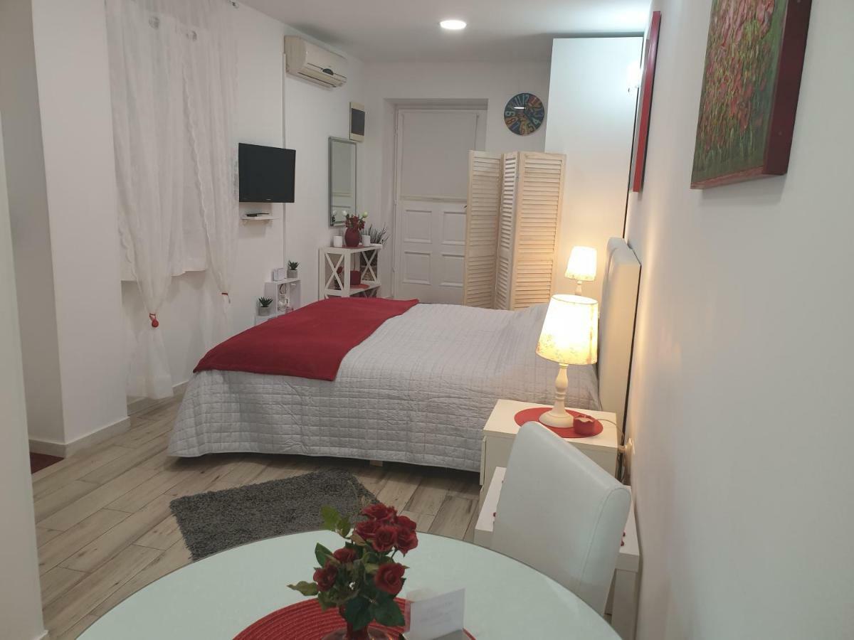 Appartement And Lina